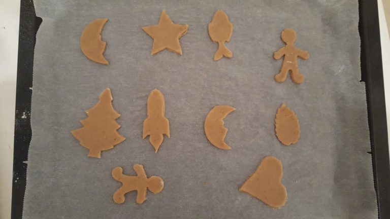 Mézeskalács sütés előtt