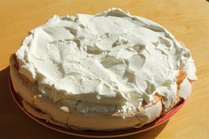 Pavlova torta alap tejszínhabbal