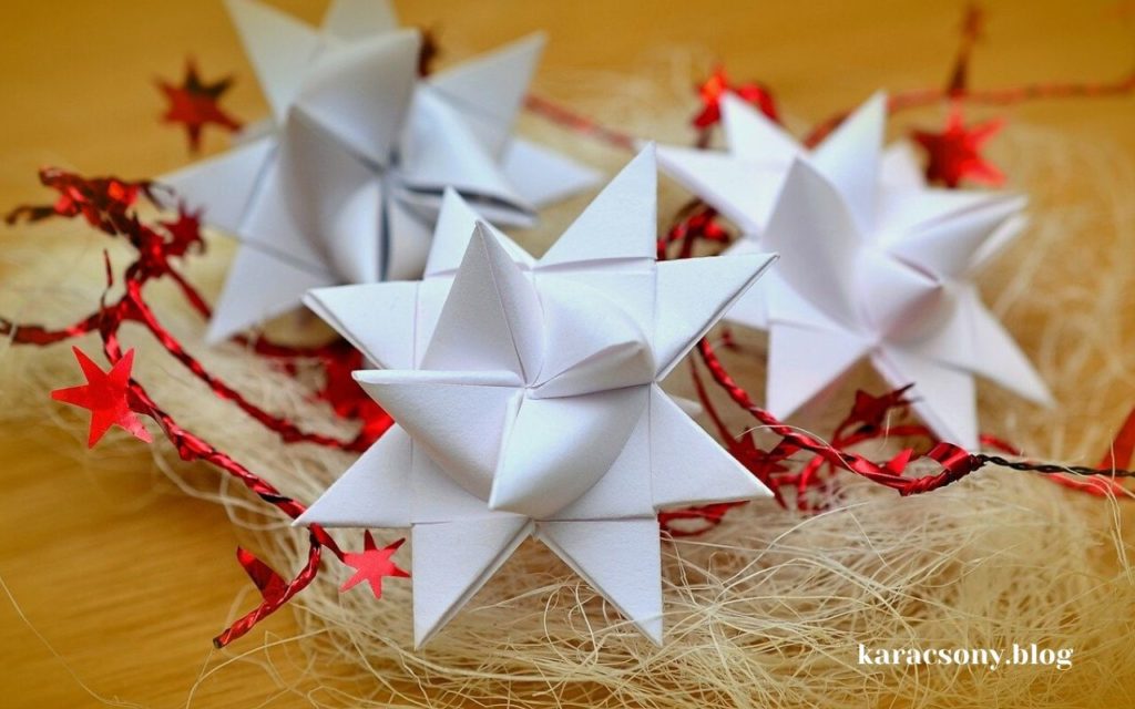 Karácsonyi díszek papírból